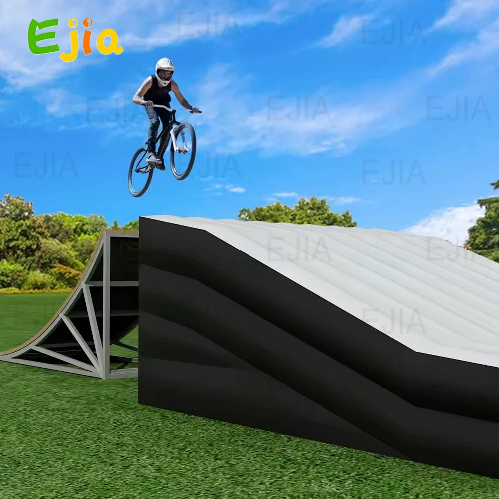 Commercial Duty PVC Inflatable Youth NextStep Airbag Landing Outdoor Stunt Landing  Airbag Ramp for MTB BMX Action Sports